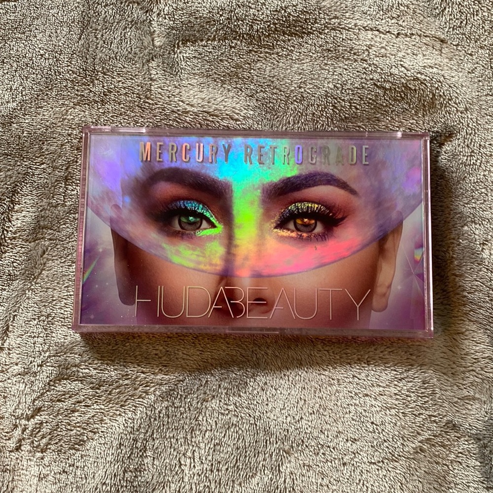 Huda beauty Mercury Retrograde palette lightly used
